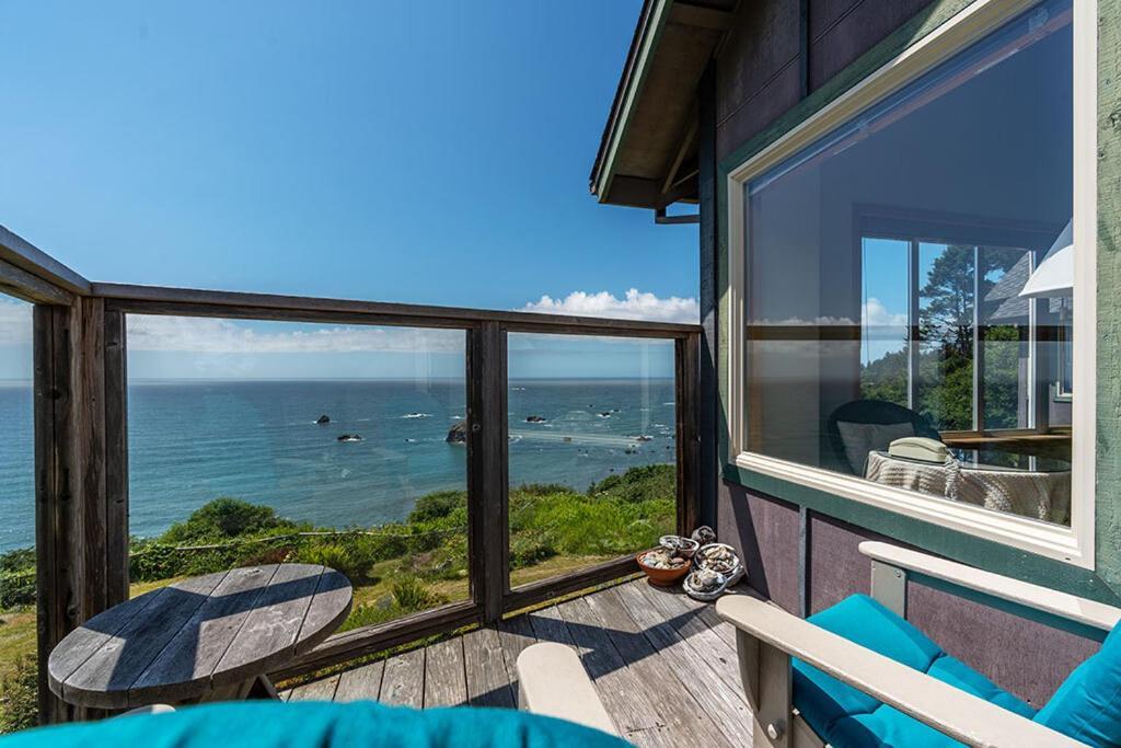 Turtle Rocks Oceanfront Inn Trinidad Ngoại thất bức ảnh